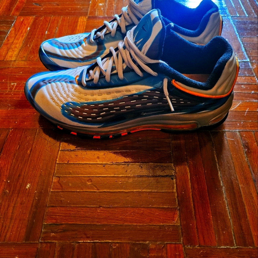 Air Max Deluxe 2000s